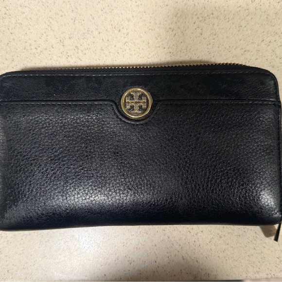 Tory Burch Handbags - Tory Burch Black and Gold Zip Wallet